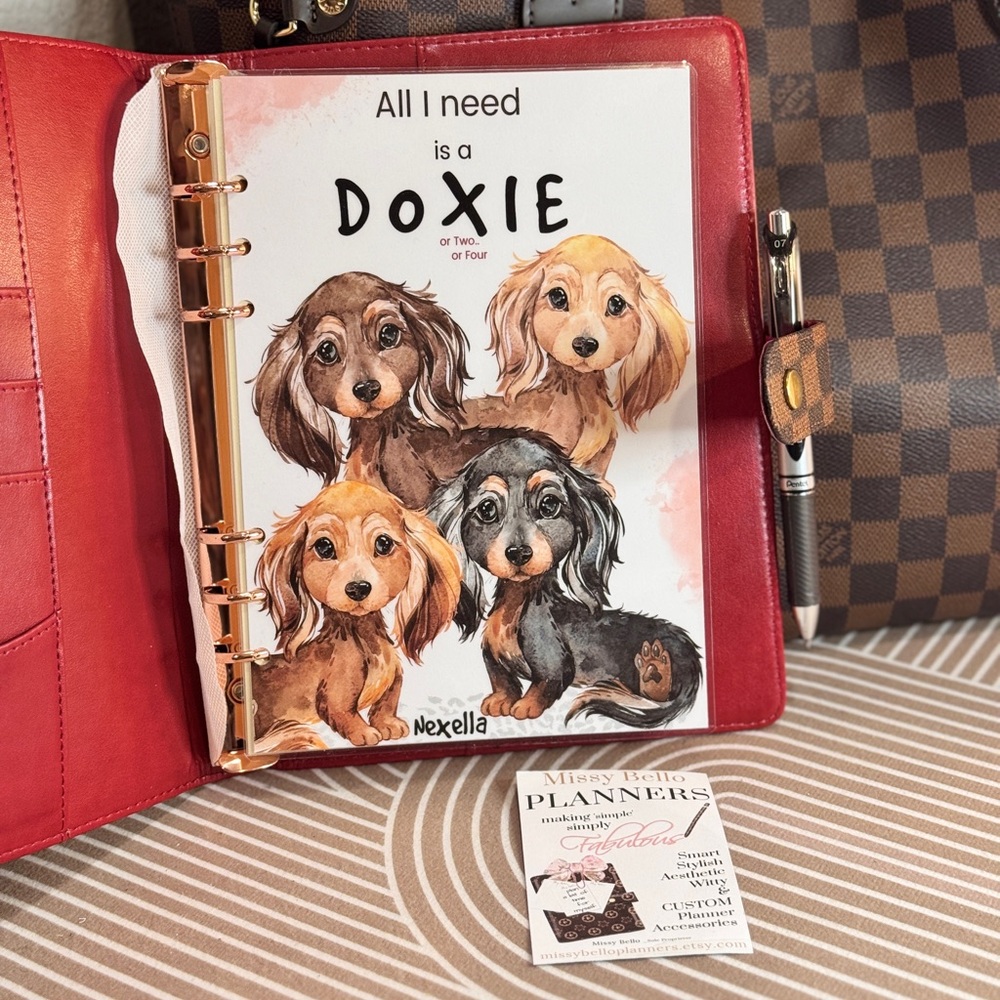 Checkered Brown and Black A5 Planner Cover with Red Interior and Snap Closure. - Picture 3 of 6